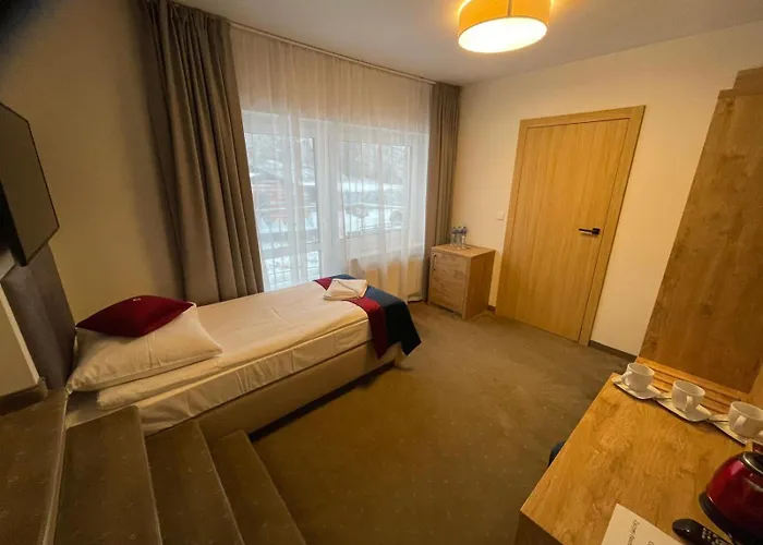 Roma Przy Wyciagu Na Szrenice *