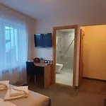 Roma Przy Wyciagu Na Szrenice