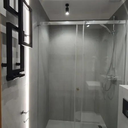 Roma Przy Wyciagu Na Szrenice Schreiberhau