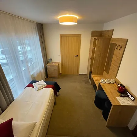 Roma Przy Wyciągu Na Szrenicę